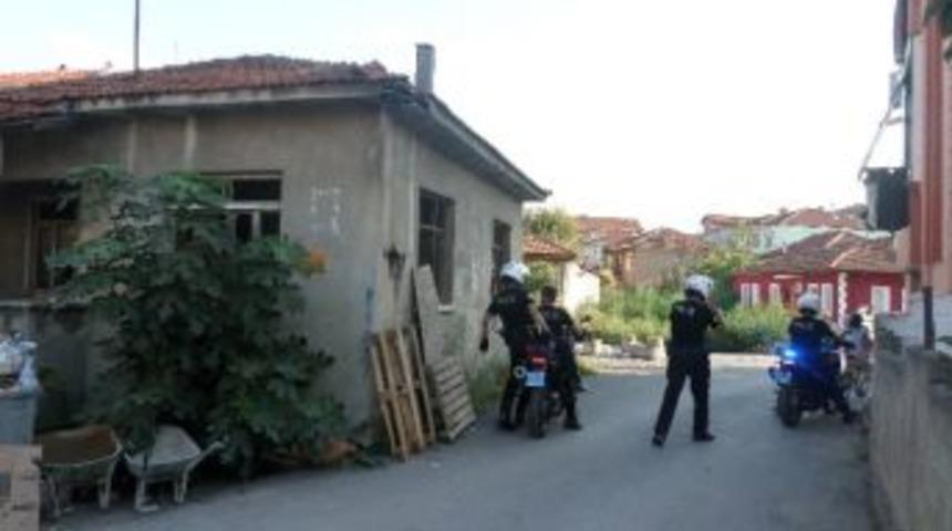 Metruk Binalar Denetleniyor