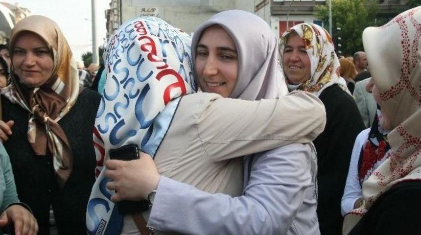 D&uuml;zceli Hacılar Yola &Ccedil;ıktı