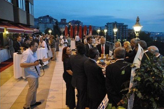 Zonguldak Barosu Kokteyl Düzenledi