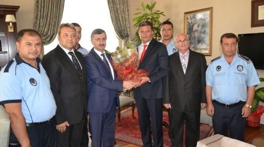 Belediye Zabıtalarından Vali Bektaş&rsquo;a Ziyaret