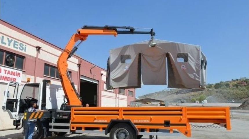 15 Dakikada Kurulabilen Taziye &Ccedil;adırı Belediyenin At&ouml;lyesilde İmal Edildi