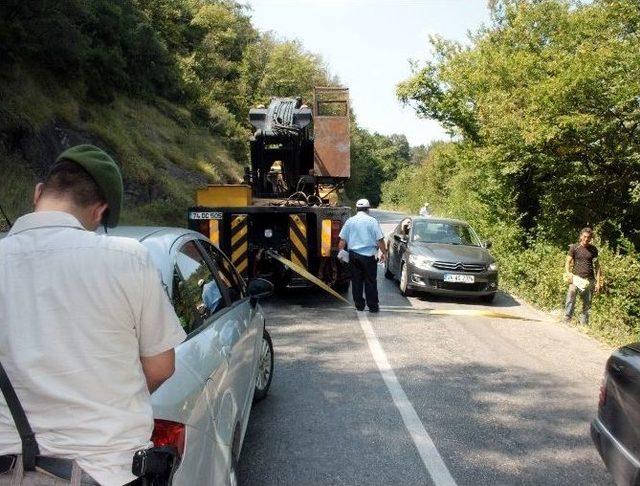 Tel Örgüler, Otomobilin Uçurumdan Yuvarlanmasını Engelledi