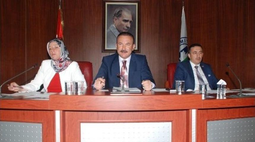 İzmit Belediye Başkanı Doğan,