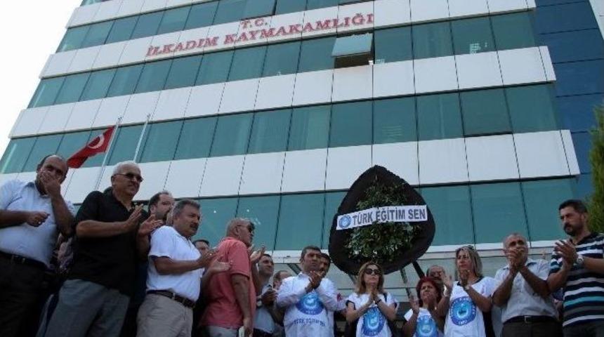 T&uuml;rk Eğitim-sen&rsquo;den Siyah &Ccedil;elenk