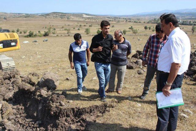 Belediye Başkanı İkiz, OSB Inşaatında Incelemede Bulundu