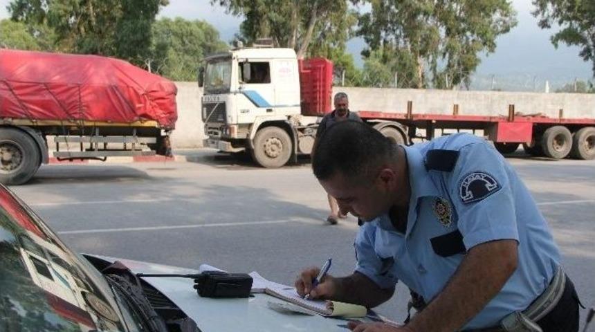 D&ouml;rtyol&rsquo;da Trafik Uygulaması