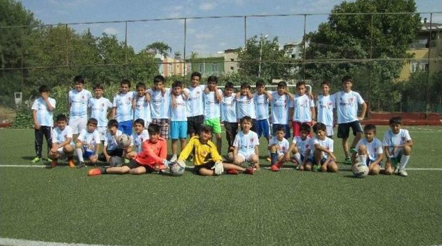 Asa, Adıyamanlı &Ccedil;ocuklar İ&ccedil;in Kolları Sıvadı