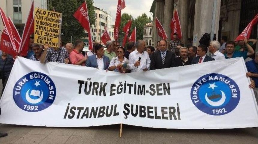 (d&uuml;zeltme) T&uuml;rk Eğitim-sen &Uuml;yelerinden Milli Eğitim M&uuml;d&uuml;rl&uuml;ğ&uuml; &Ouml;n&uuml;nde &Ccedil;elenkli Eylem