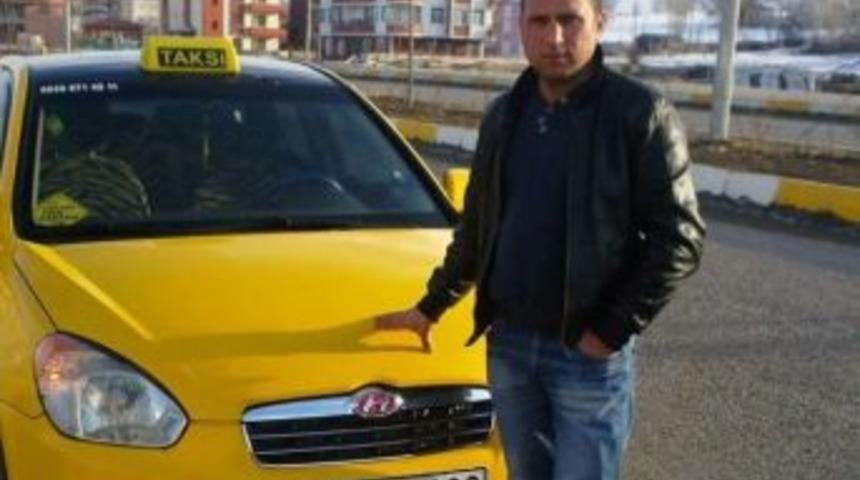 G&uuml;m&uuml;şhane&rsquo;de Trafik Kazası: 1 &Ouml;l&uuml;