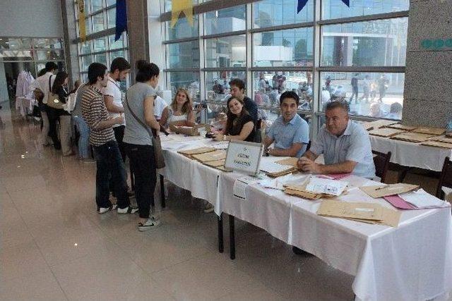 Trakya Üniversitesi’nde Öğrenci Kayıtları Devam Ediyor