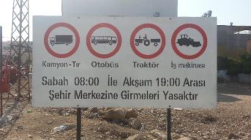 Kırıkhan&rsquo;da Ağır Tonajlı Ara&ccedil;lara Şehir İ&ccedil;i Yasağı