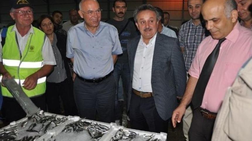 S&uuml;leymanpaşa Belediye Başkanı Ekrem Eşkinat Balık Halini Ziyaret Etti