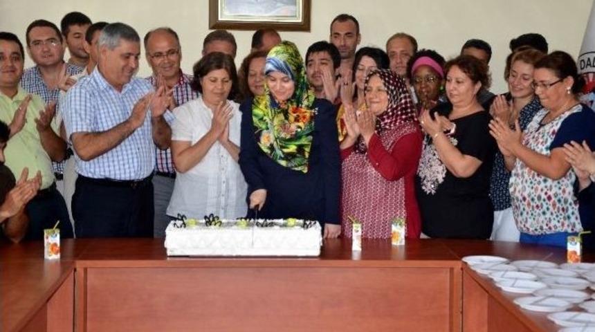 Başkan Şaşmaz Personelini Dualarla Hacc&rsquo;a Uğurladı