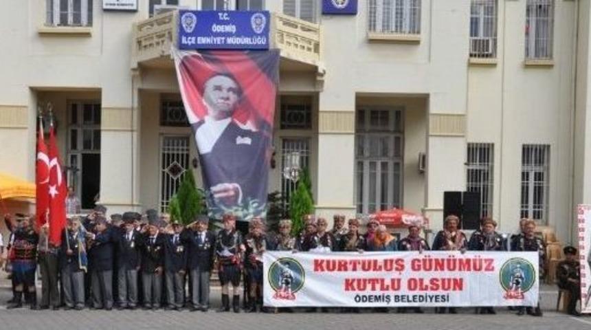 &Ouml;demiş&rsquo;in Kurtuluşu İlk G&uuml;nk&uuml; Heyecan Ve Gururla