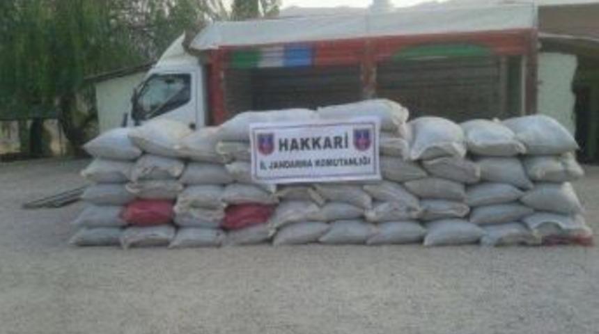 Jandarma&rsquo;dan Ka&ccedil;ak &Ccedil;ay Operasyonu