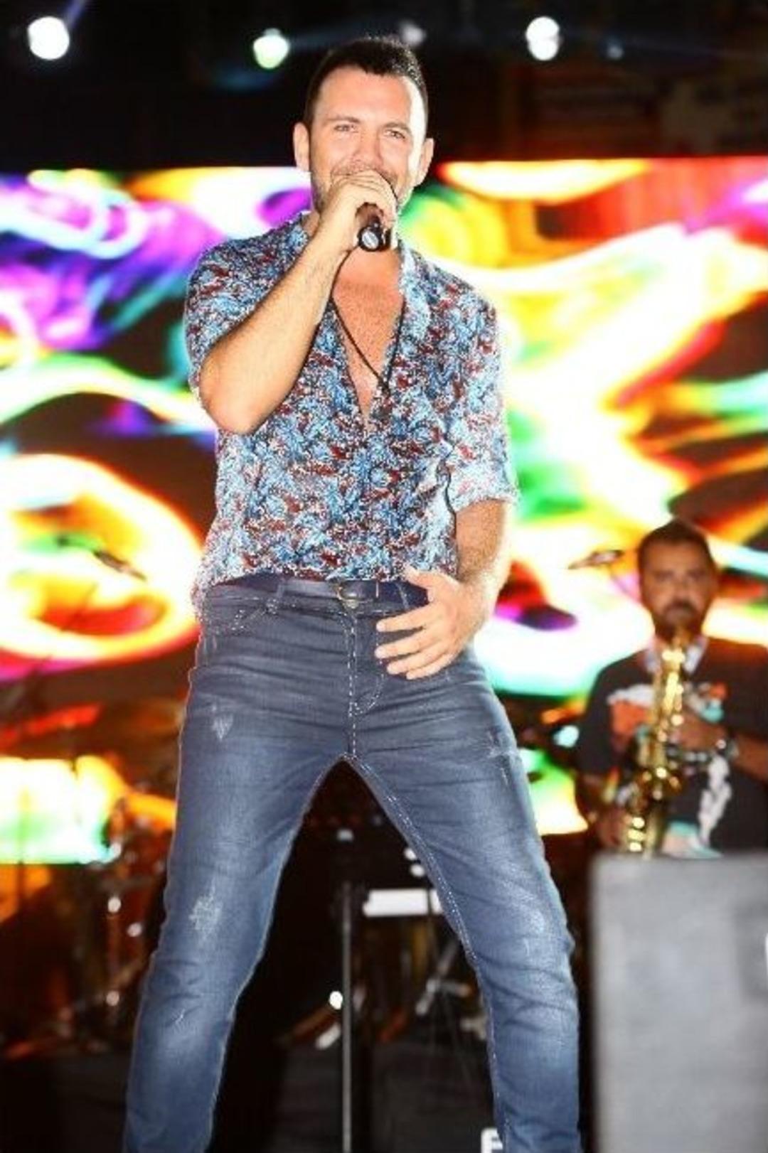 Turgutlu&rsquo;da Kurtuluş Etkinlikleri Konserlerle Başladı