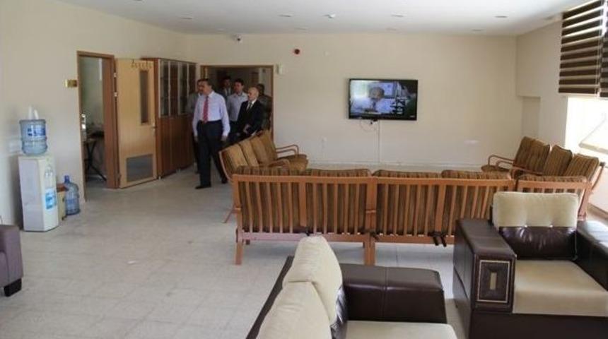 Vali Su, Aile Sosyal Politikalar İl M&uuml;d&uuml;rl&uuml;ğ&uuml; İnşaatlarını İnceledi