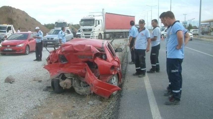 Burhaniye&rsquo;de Trafik Kazası: 1 &Ouml;l&uuml;
