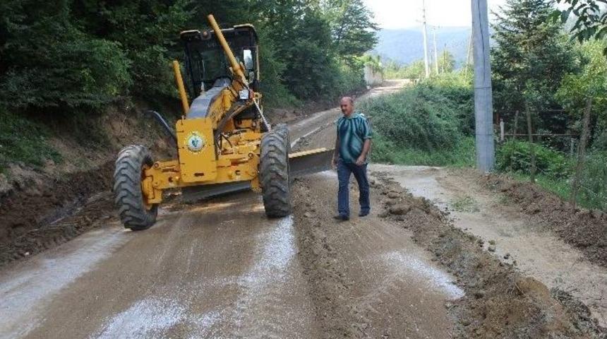 Karap&uuml;r&ccedil;ek&rsquo;te Asfalt &Ouml;ncesi &Ccedil;alışmalar S&uuml;r&uuml;yor