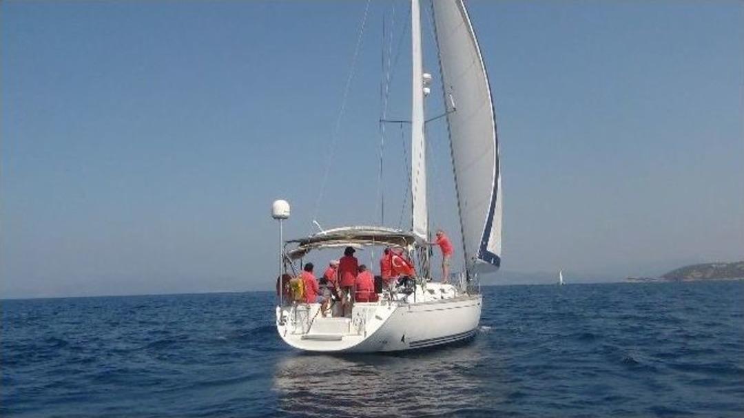 Kuşadası&rsquo;nda Yelken Heyecanı