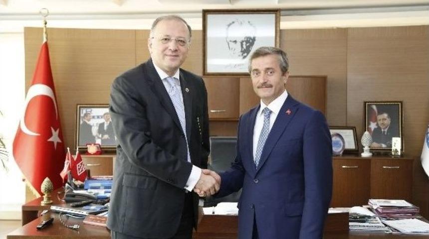 Milletvekili Ko&ccedil;er&rsquo;den Başkan Tahmazoğlu&rsquo;na Ziyaret