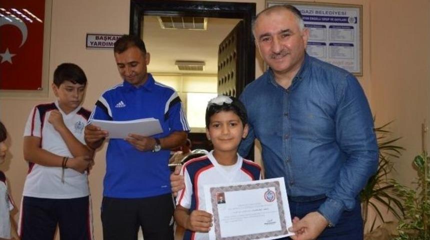 Orhangazi’de Yaz Spor Okulları Sona Erdi