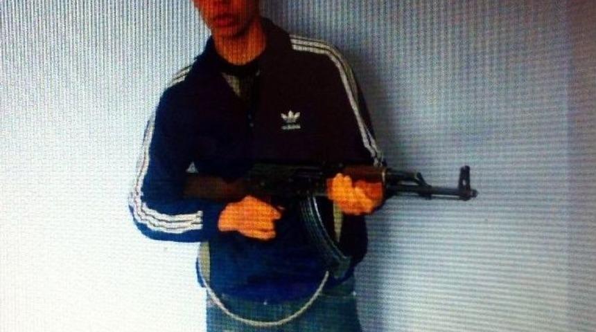 Oğlu &Ouml;so&rsquo;ya Katılan Anne: "başka Annelerin Ciğeri Yanmasın"