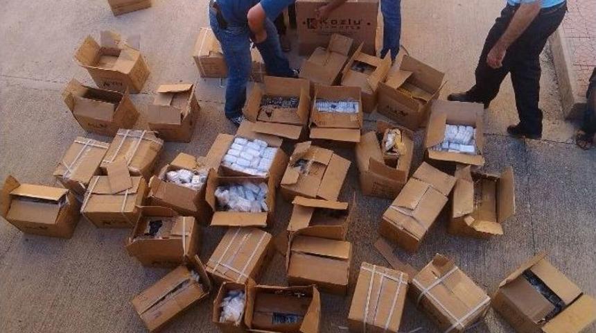 Tokat&rsquo;ta 4 Bin 770 Adet Ka&ccedil;ak Cep Telefonu Ele Ge&ccedil;irildi