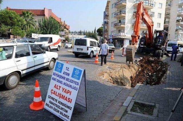 Alt Geçitdeki Su Taşkınları Son Buluyor