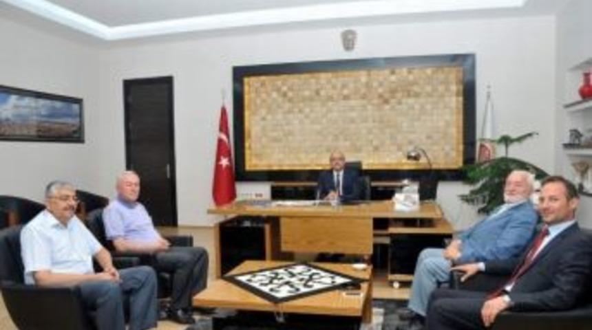 Emekli Diyanet İşleri Başkan Yardımcısı Necmettin Nursa&ccedil;an&rsquo;dan Başkan &Ccedil;oban&rsquo;a Ziyaret