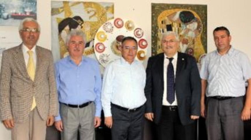 G&uuml;ral Porselen&rsquo;e Ziyaret