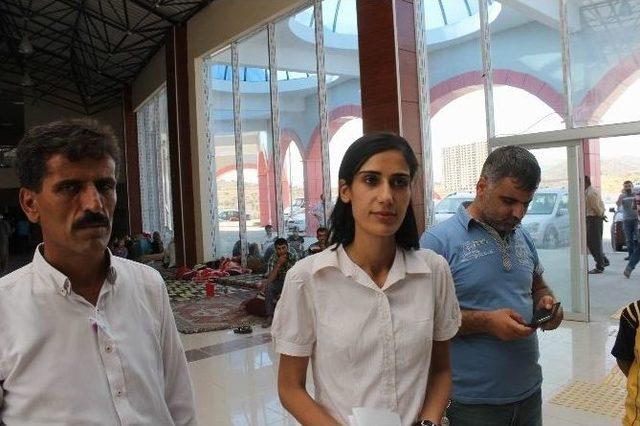 Mardin’e Sığınan Yezidiler Otogara Yerleştiriliyor