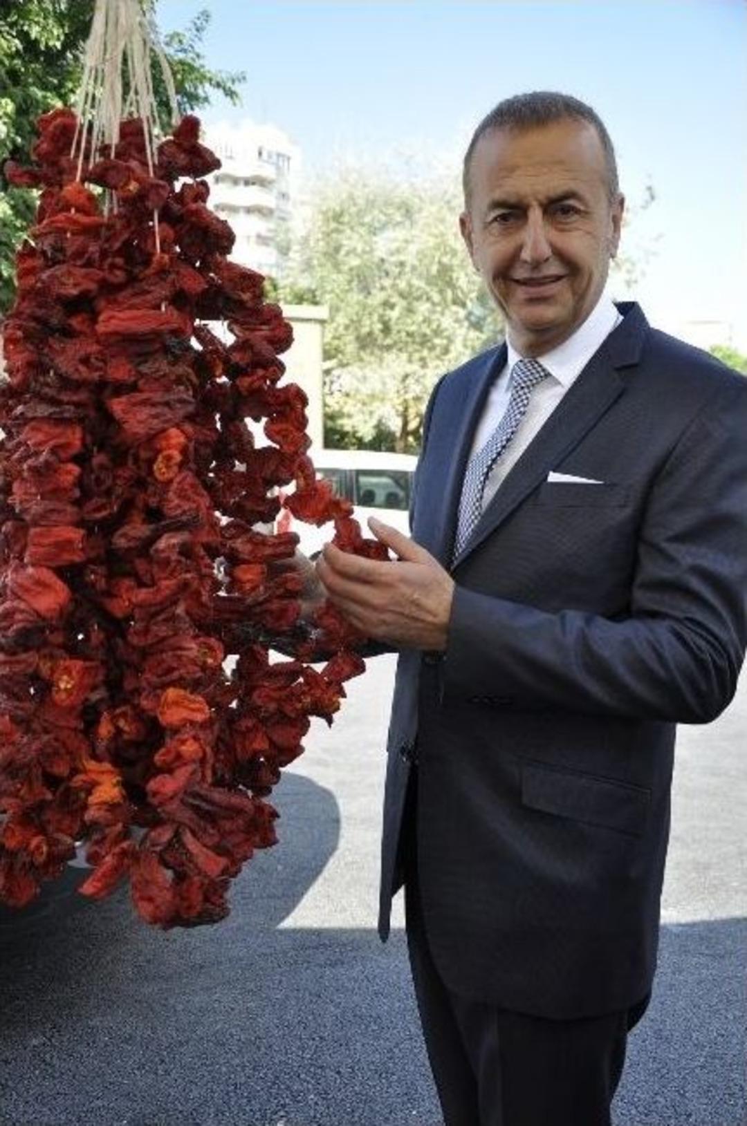 Tahir Tekin &Ouml;ztan İstanbul&rsquo;da 150 Bin Kişiyi Ağırlayacak