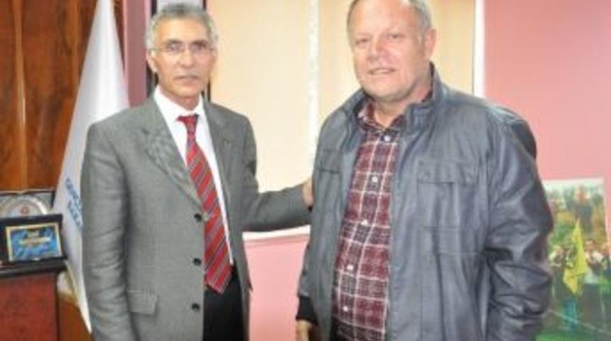 Kul&uuml;plerarası Anadolu Kupası Y&uuml;zme Yarışları