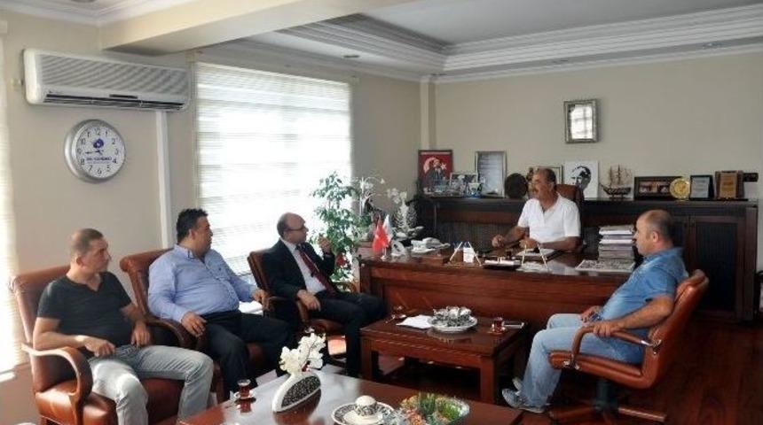 Ak Parti Mudanya Teşkilatı Başkan T&uuml;rkyımaz&rsquo;ı Makamında Ziyaret Etti