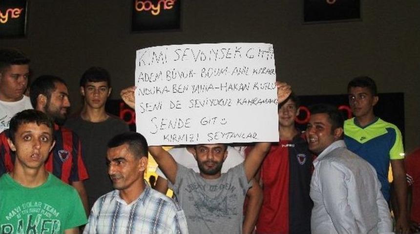 Mersin İdmanyurdu&rsquo;lu Taraftarlar Y&ouml;netimi Protesto Etti