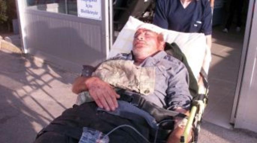 Gece Bek&ccedil;isi Sopayla D&ouml;v&uuml;lerek Hastanelik Edildi