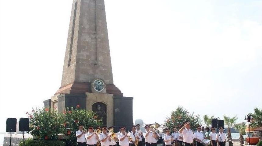 Ertuğrul Fırkateyninde Şehit Olan 587 Denizci Mersin&rsquo;de Anıldı