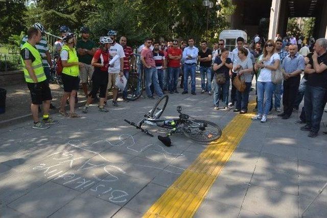 Kaza Sonucu Hayatını Kaybeden Bisiklet Tutkunu Berk Baysal’ın Davası Başladı