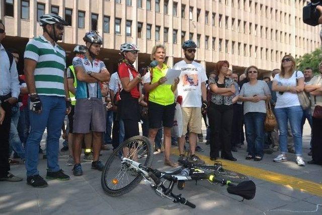 Kaza Sonucu Hayatını Kaybeden Bisiklet Tutkunu Berk Baysal’ın Davası Başladı