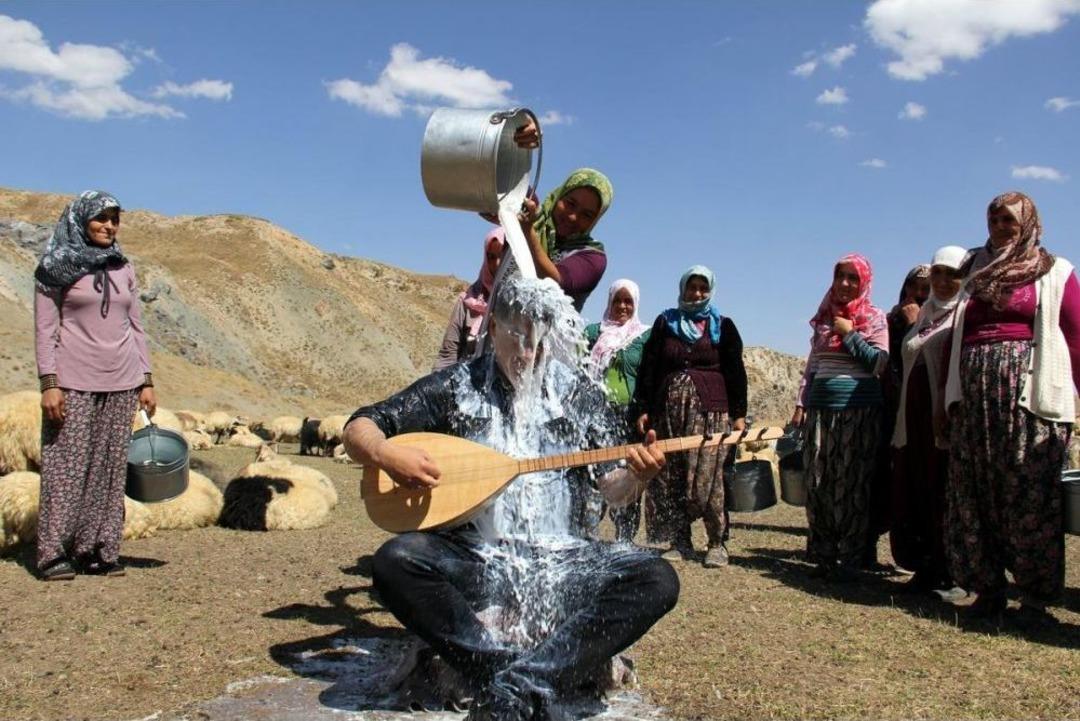 Bir Kova Buz Kampanyası