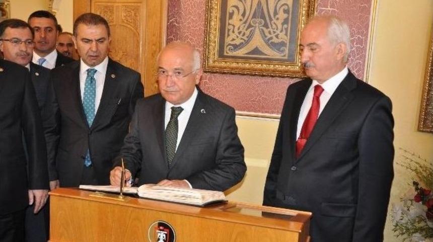 Tbmm Başkanı Cemil &Ccedil;i&ccedil;ek Sivas&rsquo;ta