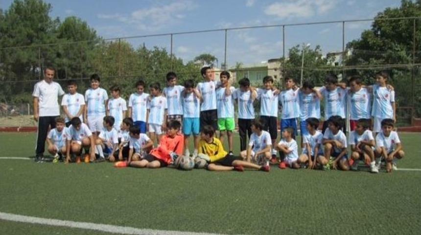 Barselona Adıyamanlı &Ccedil;ocukları Bekliyor