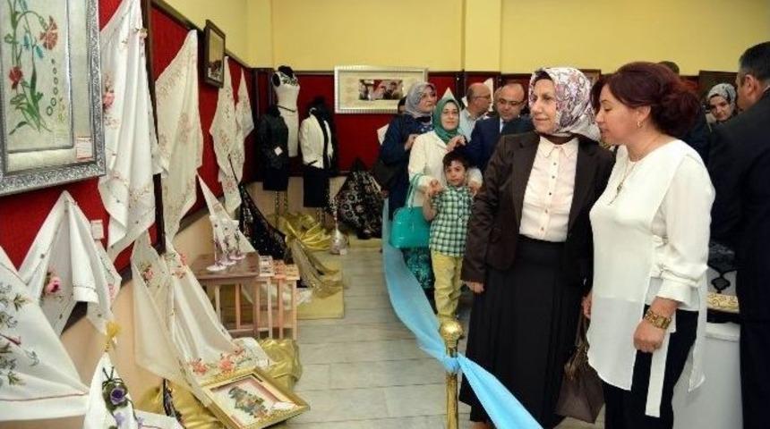 Melikgazi Belediyesi&rsquo;nden 24 Branşta Mesleki Eğitim Kursu
