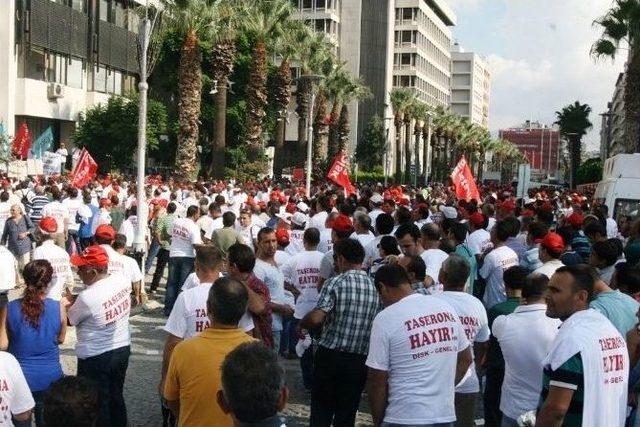 İzmir’de, İşçilerden ’taşeron’ Eylemi