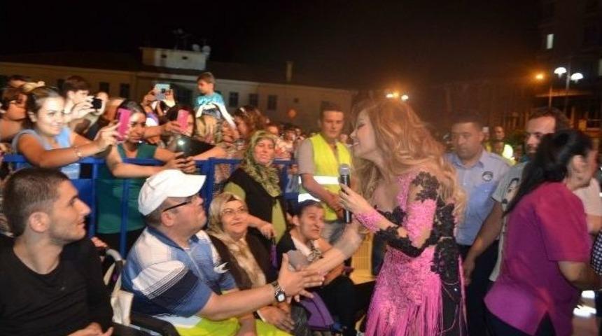 Lara Söyledi, Kula Coştu