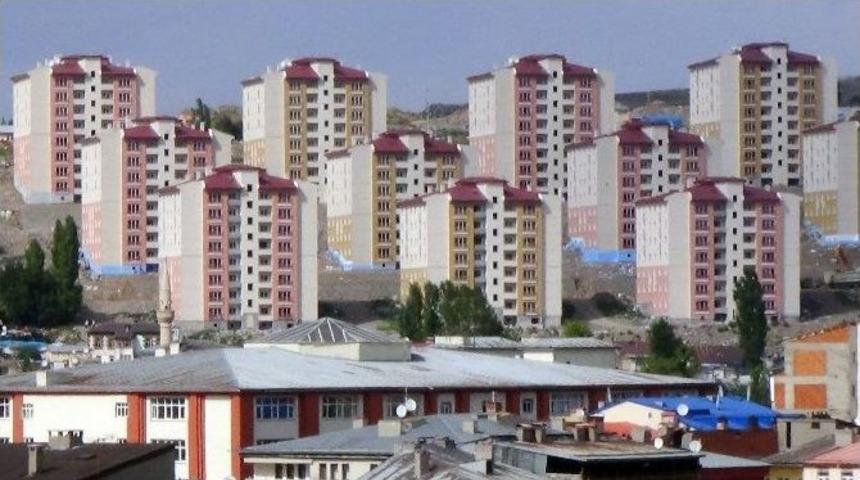 Kars’a Okumaya Gelen Öğrenciler Kiralar Karşısında Şaşırdı