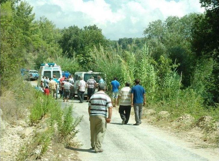 Eski Makam Şoförü, Araç İçinde Tüfekle Vurulmuş Halde Bulundu G5