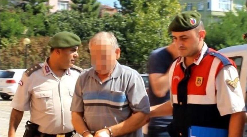 Cami &Ouml;n&uuml;ndeki Cinayetin Katil Zanlısı Yakalandı