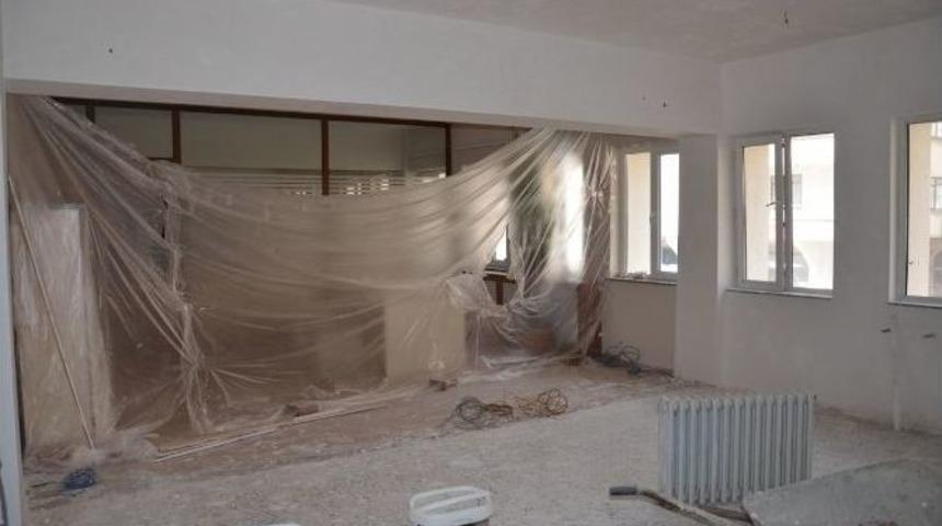 N&uuml;fus M&uuml;d&uuml;rl&uuml;ğ&uuml; Tadilatta